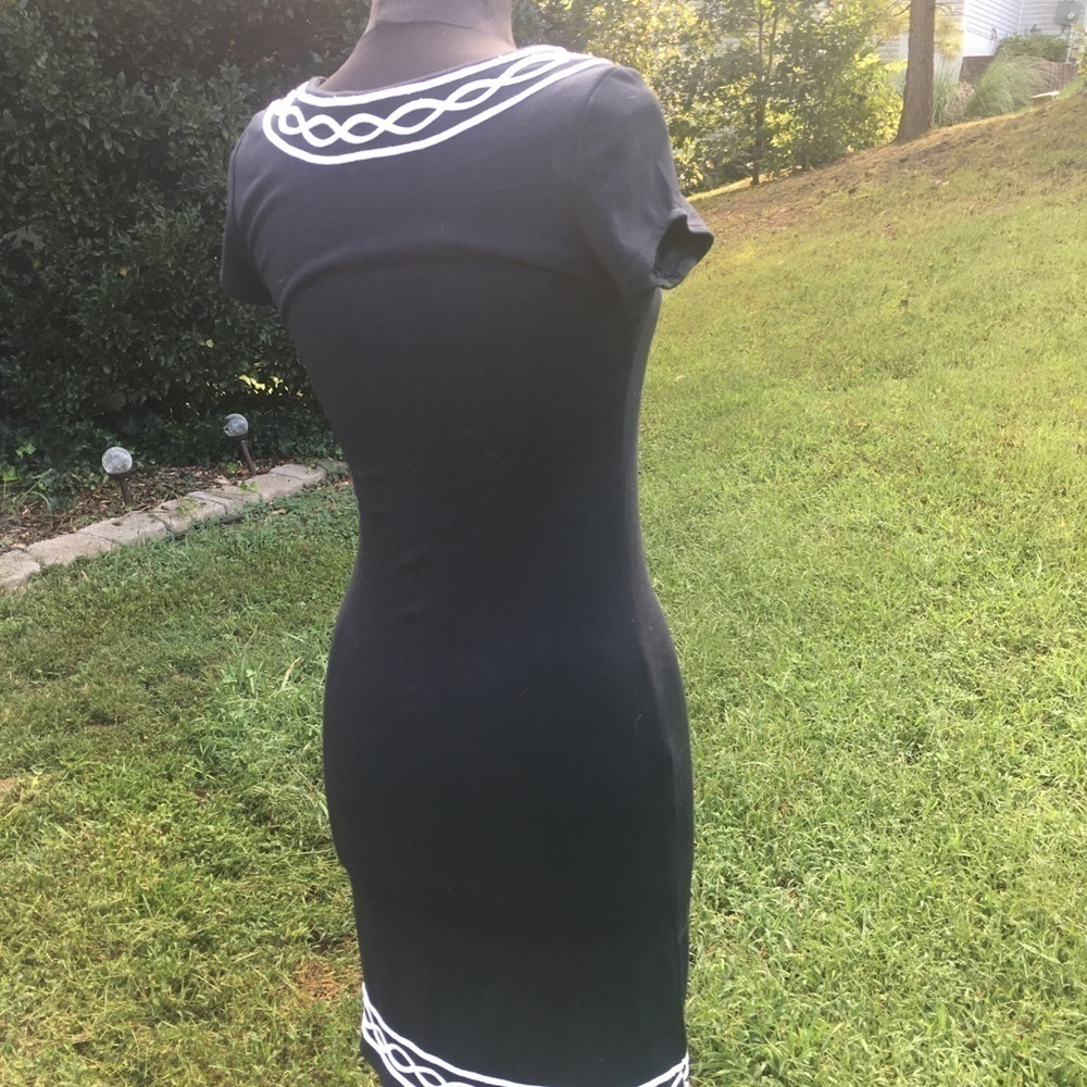 EMMELEE DRESS - Picture 2 of 8